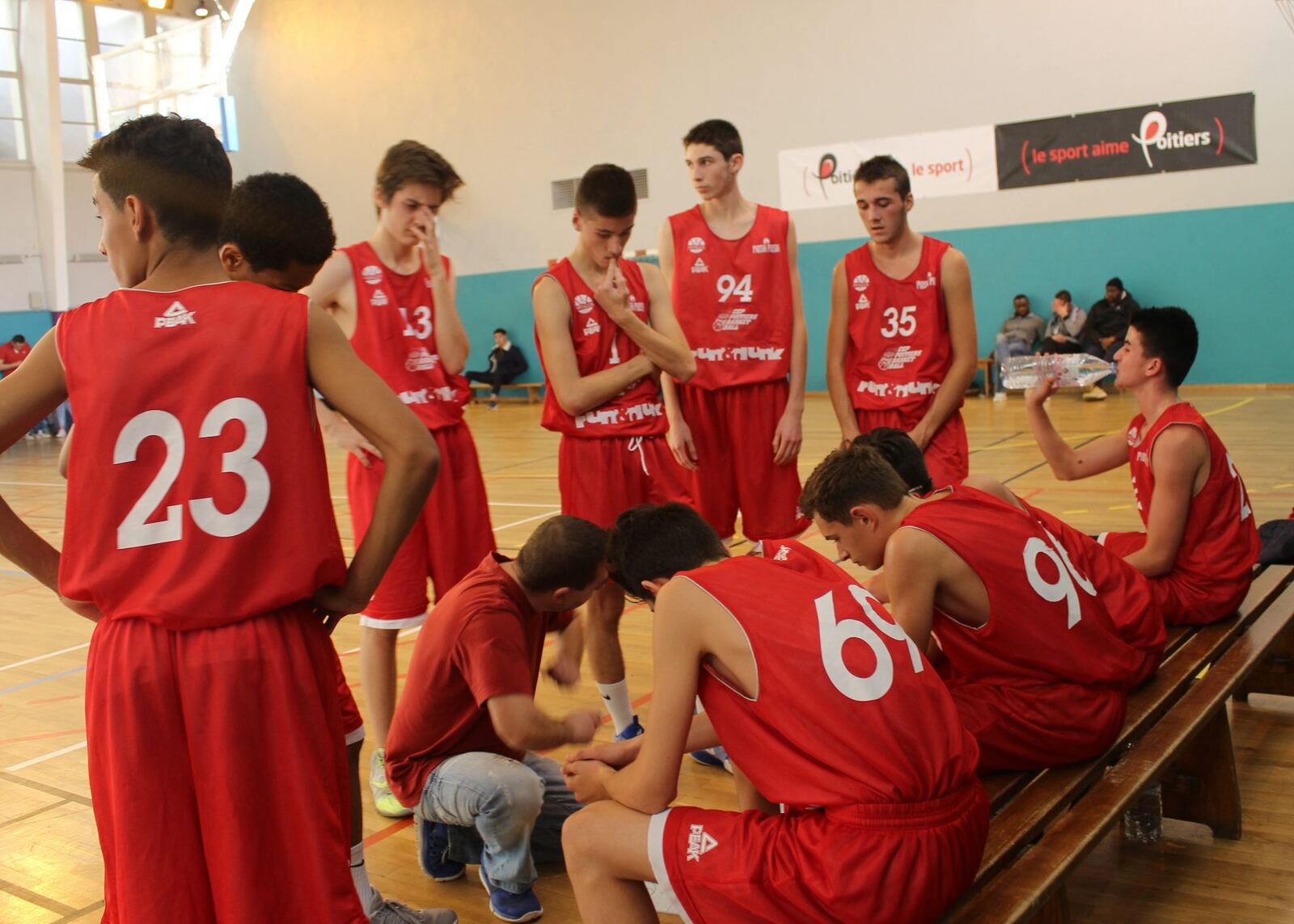 Un derby remporté par le Cep Poitiers U17M