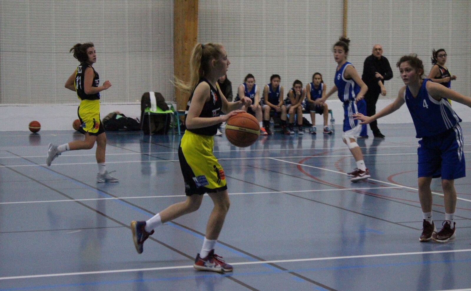 Album photos du match : Montamisé - Vouneuil U17F