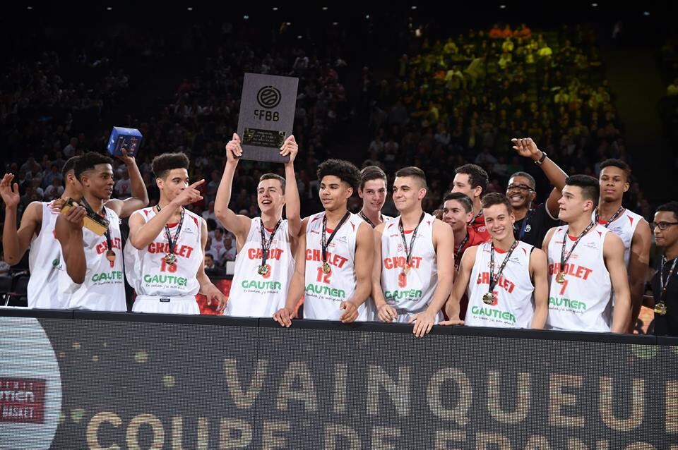François Fiéviet : "Ce titre récompense les efforts de tout le club..."