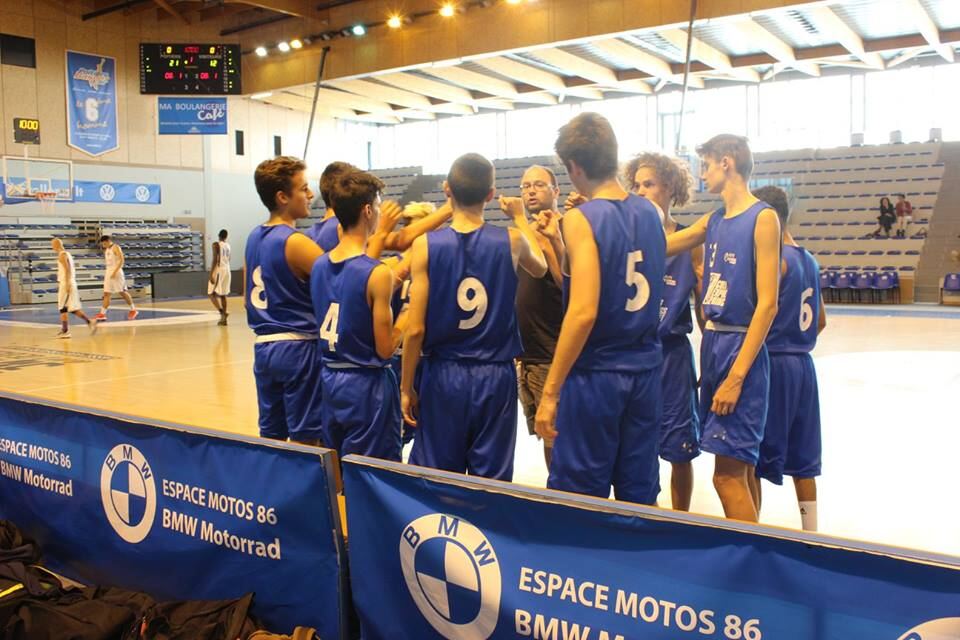 5by5.fr en direct pour Asptt - Stade Poitevin U17M ce samedi à 17h !