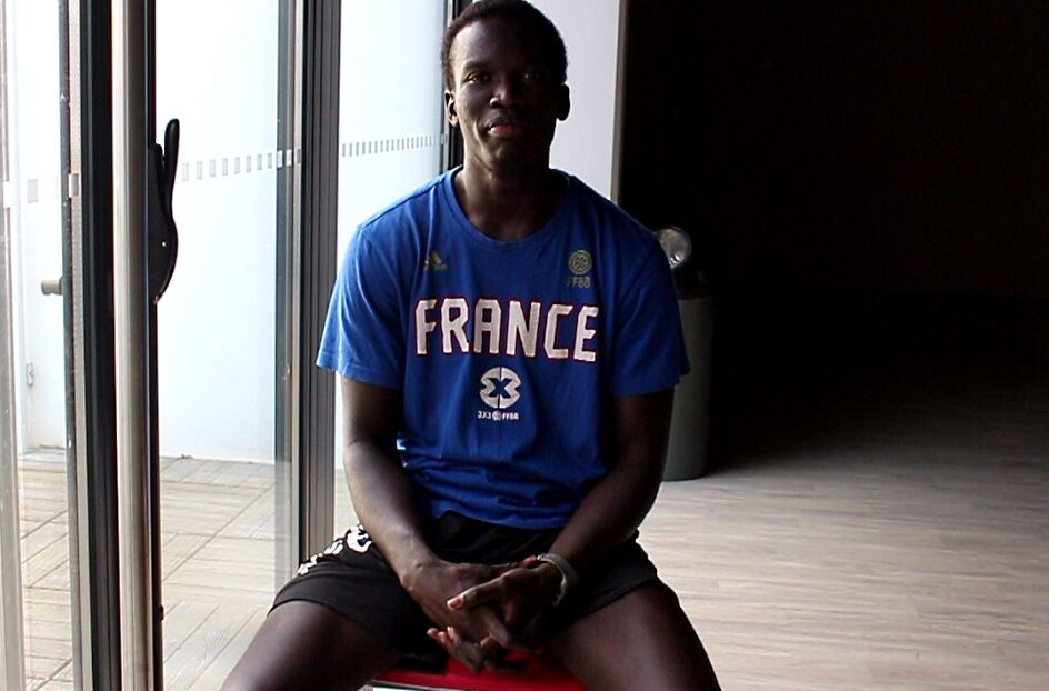 Cheikh Niang : "Je suis content de pouvoir arbitrer plus haut l'année prochaine...."