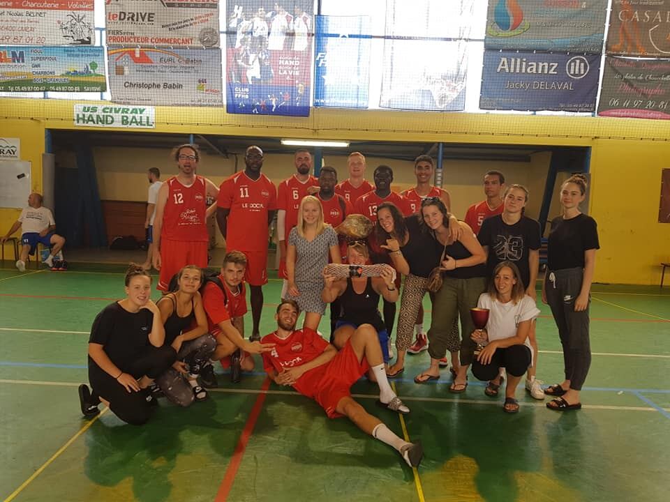 Le club d'Aytré remporte le tournoi de Civray !