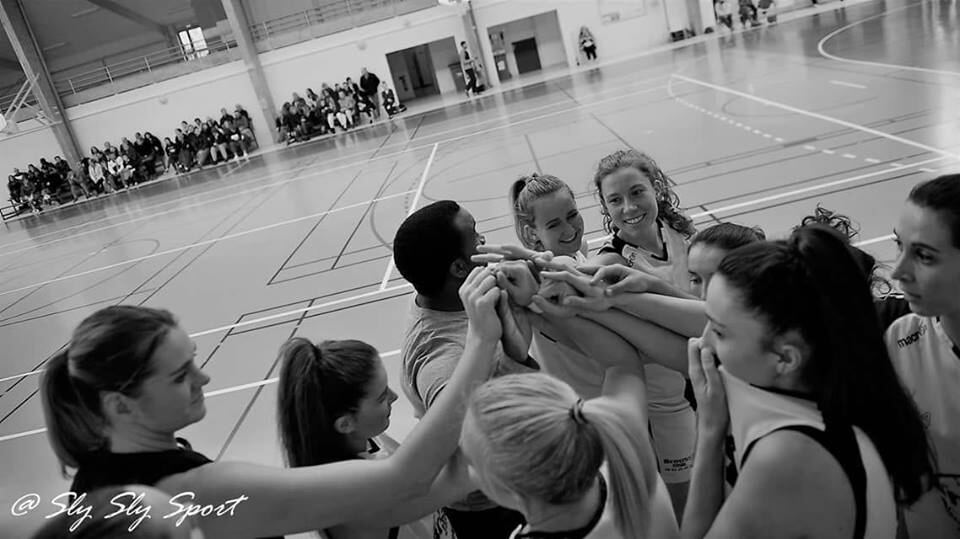 Montamisé - Chauray / Pré-Nationale Seniors Féminin à suivre en direct live !