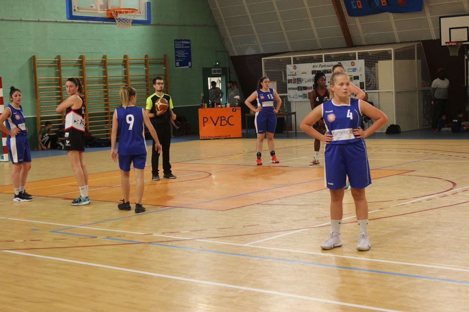 Album photos : Vouneuil Pouzioux - Stade Poitevin (2éme journée-Prénat F)