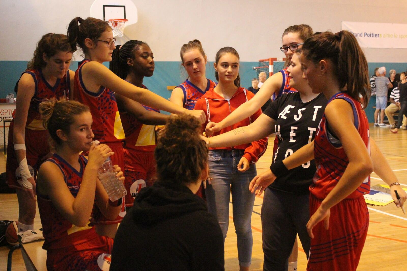 L'Asptt s'impose à domicile ! (U18 Départementale féminin, phase 2)
