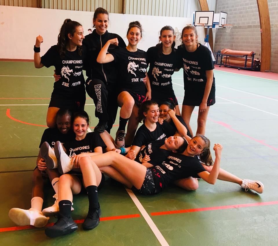 Le Stade Poitevin champion et invaincu (U15F) !