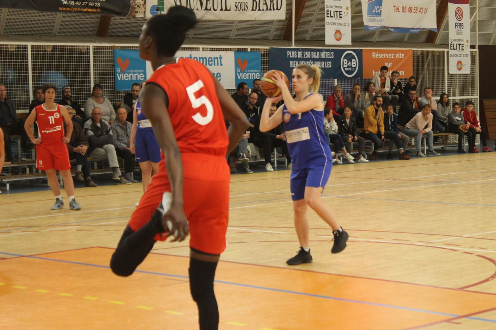 Manon Seguin : "Dans les vestiaires et sur le terrain, j’essaie de donner l’exemple..."