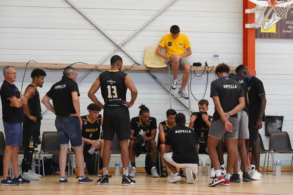 En amical, le Stade Rochelais Rupella s'impose à Niort !