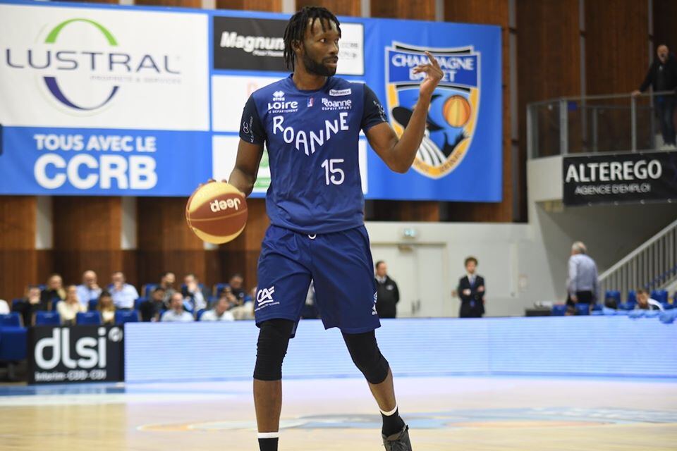 Steeve Hoyoufat : "En ce qui concerne la saison, je pense qu'elle devrait s'arrêter mais la question est...."