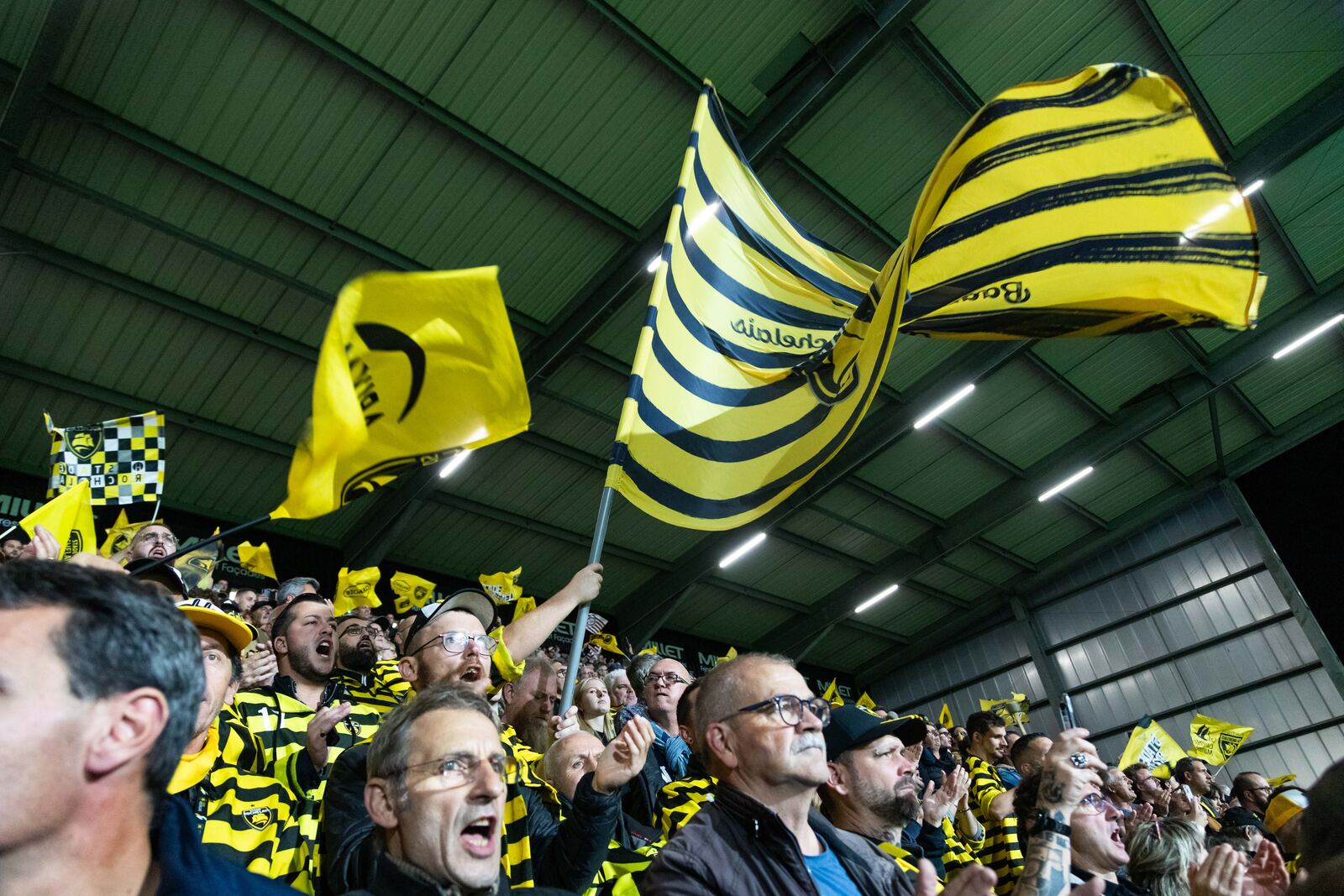 Reportage Vidéo : "Au coeur des Bagnards", supporters officiels du Stade Rochelais Rugby !
