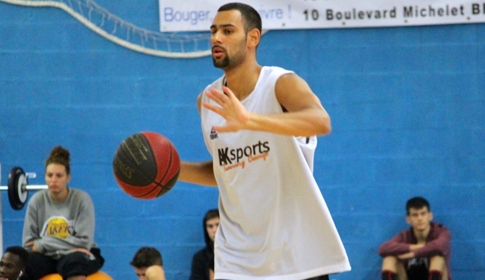 "J’ai également créé en 2010 mon camp d’été de perfectionnement, le AK Sports Training Camp"