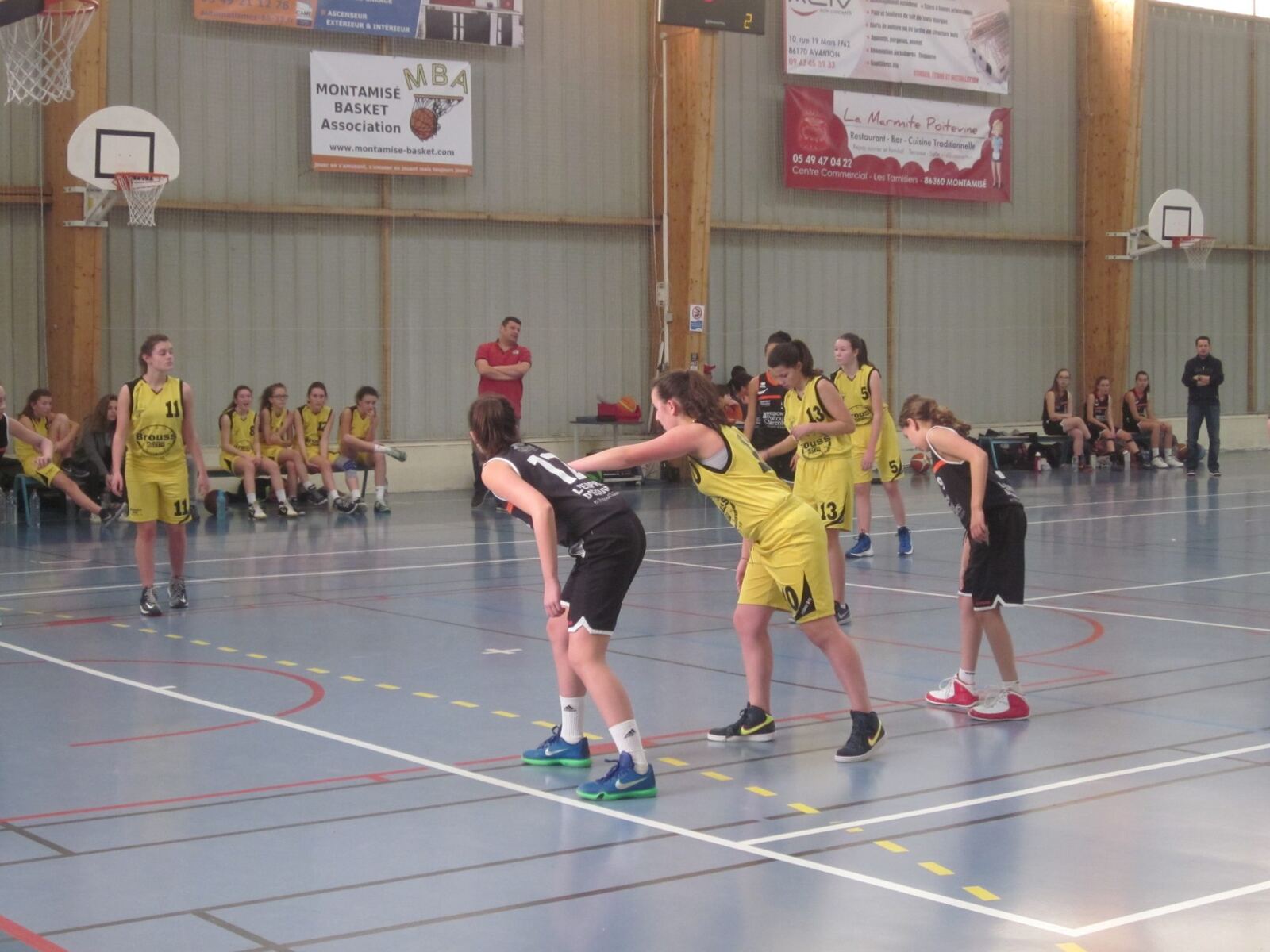 Photos du match Montamisé-Stade Poitevin U15F