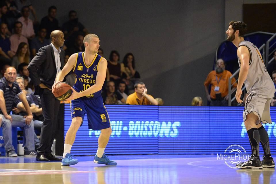 Guillaume Costentin choisit Rupella Basket 17 !